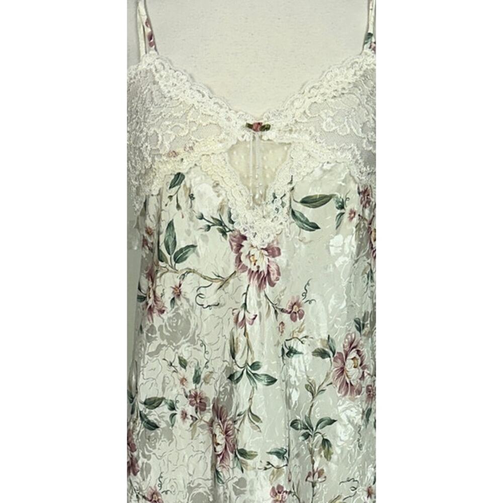 Vintage California Dynasty Medium 100% Polyester Floral Nightgown and Robe Set - Picture 2 of 16
